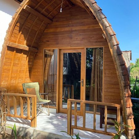 Dikaloha Surfschool And Stay Airsatang Exterior foto