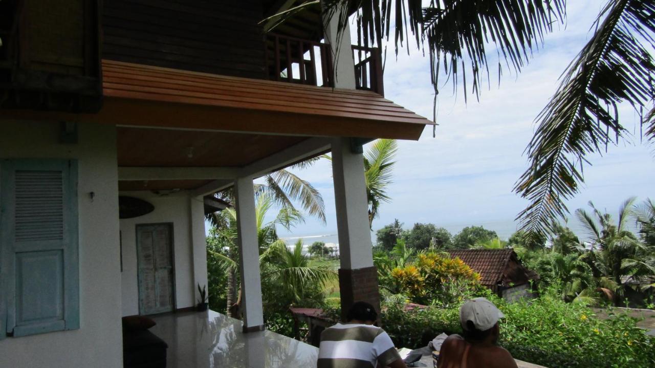 Dikaloha Surfschool And Stay Airsatang Exterior foto