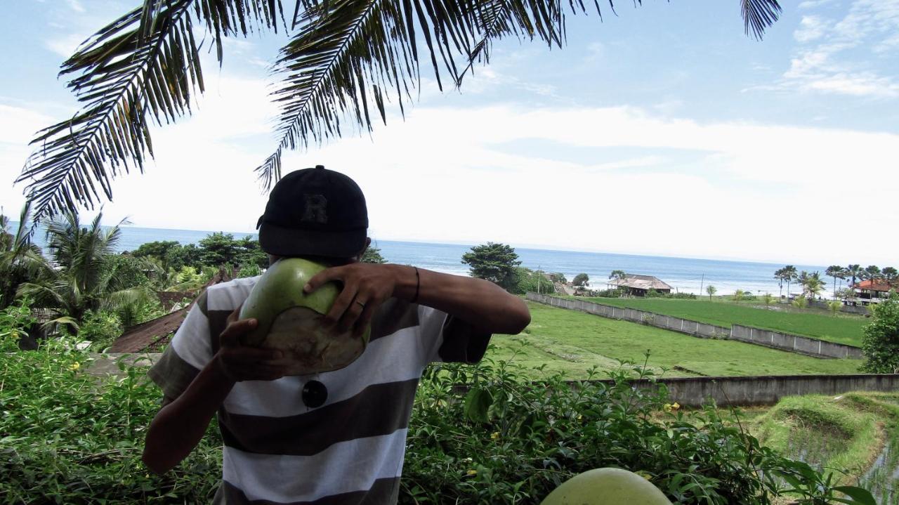 Dikaloha Surfschool And Stay Airsatang Exterior foto