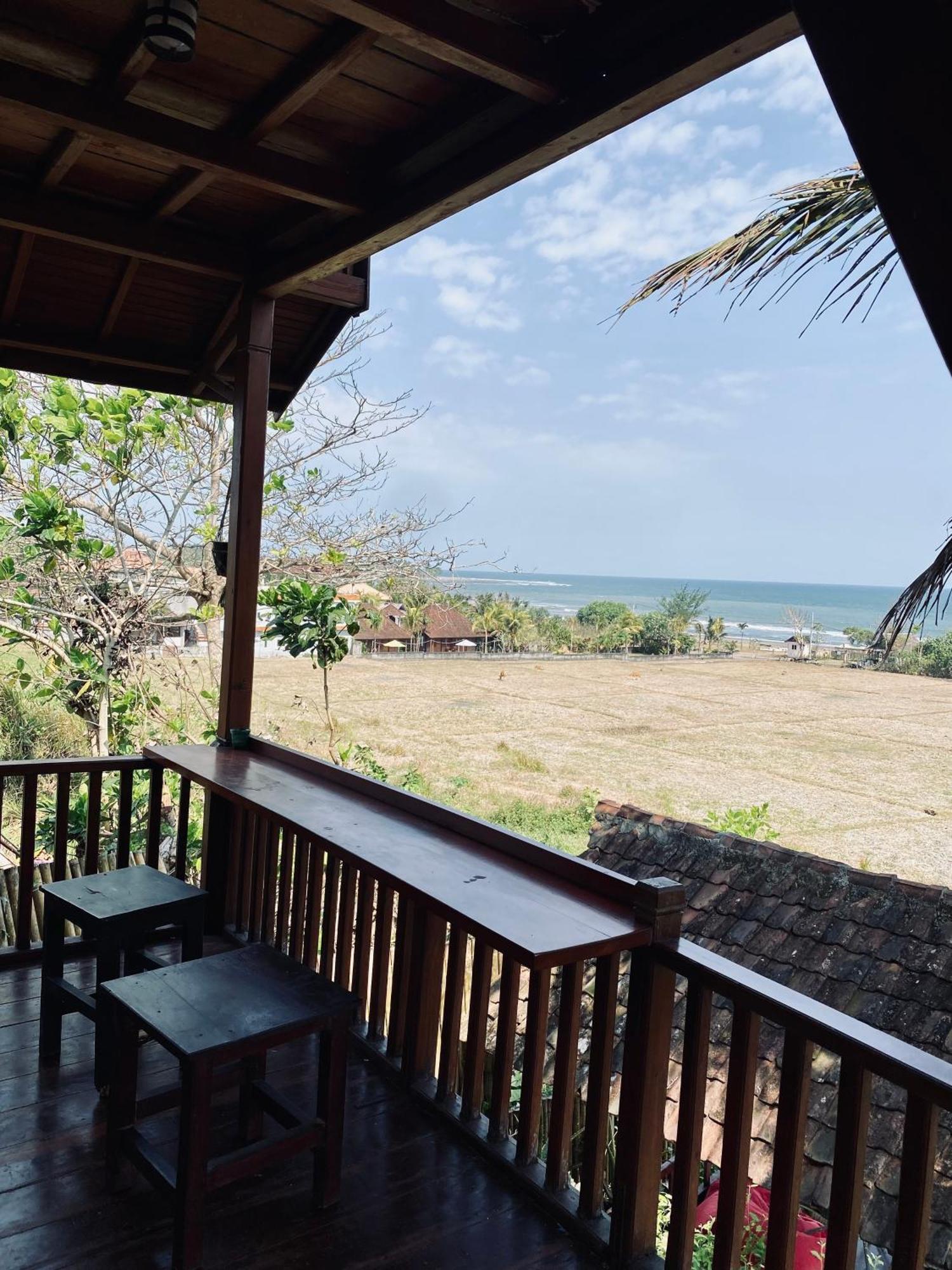 Dikaloha Surfschool And Stay Airsatang Exterior foto